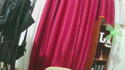 Snapshot of janenjay_1 chatting on October 4, 2025, 2:37 pm Jan 1 online show from October 4, 2025, 2:37 pm