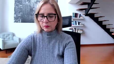 Snapshot of janeturner chatting on March 4, 2025, 1:28 pm JANE TURNER MILF online show from March 4, 2025, 1:28 pm