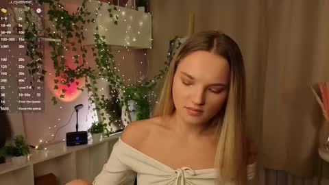 Snapshot of janewirtz chatting on November 14, 2025, 6:12 am Hi Im Alice and here youll find something online show from November 14, 2025, 6:12 am