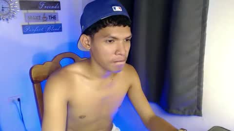 janlloyd04 online show from September 30, 2025, 5:56 am