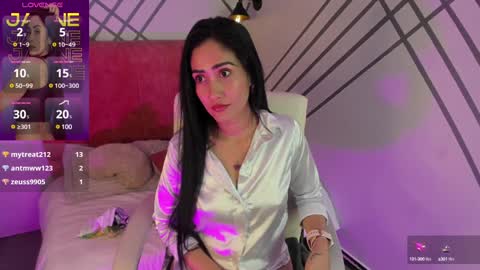 Snapshot of janne_lee chatting on December 28, 2024, 2:22 am Janne for u online show from December 28, 2024, 2:22 am