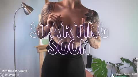 Snapshot of janne_maybe chatting on February 19, 2025, 2:55 pm jmaybe e online show from February 19, 2025, 2:55 pm