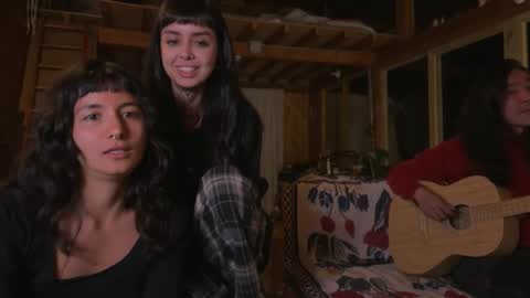 Snapshot of janne_maybe chatting on September 15, 2025, 1:16 am jmaybe e online show from September 15, 2025, 1:16 am