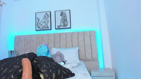 Jane online show from February 9, 2025, 6:01 am