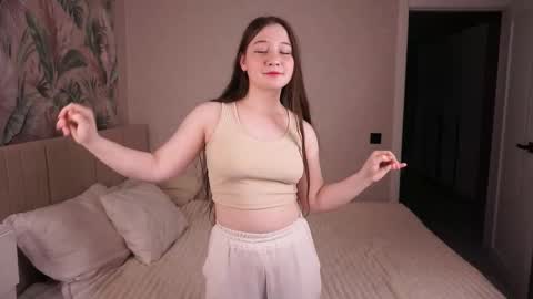 Snapshot of jannetmeurer chatting on October 11, 2025, 5:33 pm Isabella online show from October 11, 2025, 5:33 pm
