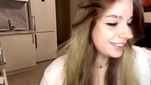 Janni online show from November 7, 2025, 5:46 pm