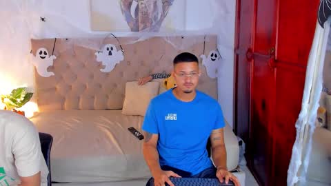 janomar01 online show from October 27, 2025, 8:24 pm