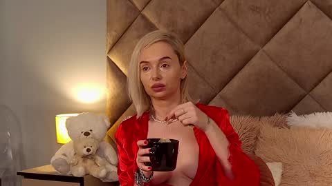 jaquelinemerlot online show from December 18, 2024, 7:04 am