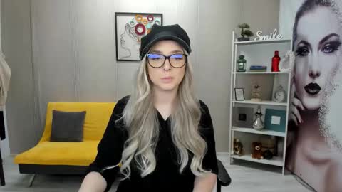 Snapshot of jaquelinlaurent chatting on September 19, 2025, 6:52 pm JaquelinLaurent online show from September 19, 2025, 6:52 pm