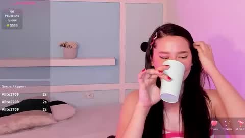 Jazmin online show from February 24, 2025, 11:19 pm