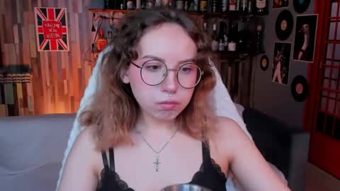 Snapshot of jasminemilko chatting on May 16, 2026, 5:15 am Jasmine online show from May 16, 2026, 5:15 am