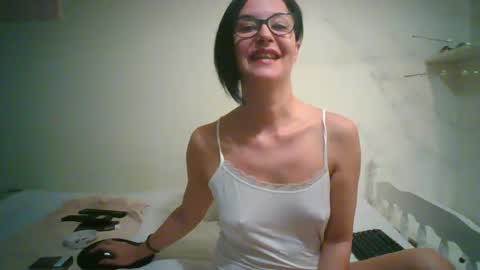 Jasmmine online show from February 9, 2025, 7:52 pm