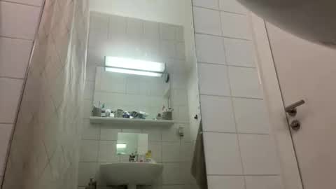 Snapshot of jason283914 chatting on October 16, 2025, 5:30 am jason283914 online show from October 16, 2025, 5:30 am