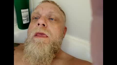 jasongriffey42 online show from November 12, 2025, 8:19 pm