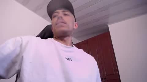 JKing  online show from April 14, 2026, 4:13 pm