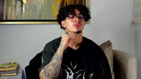 Snapshot of jasson_rodriguez69 chatting on November 8, 2025, 4:23 am Lil Dark online show from November 8, 2025, 4:23 am