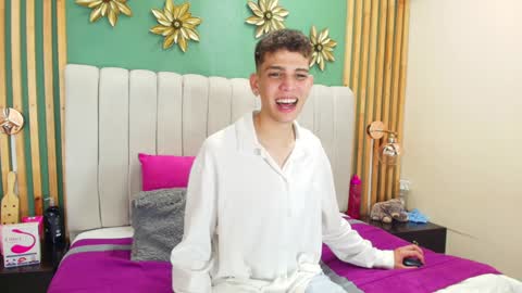 J A S S O N  online show from January 11, 2025, 2:04 pm