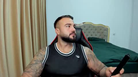  Javi  online show from December 5, 2025, 6:00 am