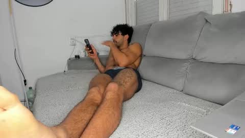 Javier  online show from February 3, 2026, 4:23 pm