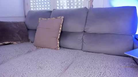 Javier  online show from February 11, 2026, 2:55 pm