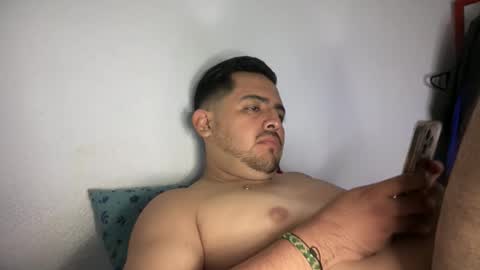 javiermichi online show from November 2, 2025, 5:32 am