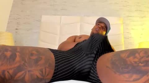 jax black online show from December 21, 2025, 6:48 pm