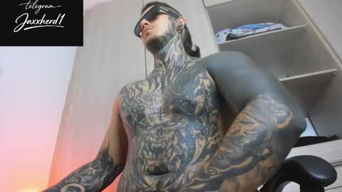 Michael independient model online show from February 4, 2026, 6:14 pm