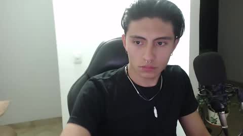 jay online show from September 18, 2025, 2:02 am