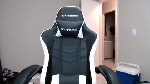 Snapshot of jay_slayz chatting on October 26, 2025, 1:00 am jay_slayz online show from October 26, 2025, 1:00 am