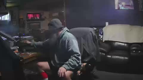 Grand Zaddy or Jay its casual online show from October 18, 2025, 8:53 pm