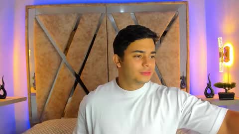 Snapshot of jayd_muscle chatting on November 3, 2025, 4:25 am jayd_muscle online show from November 3, 2025, 4:25 am