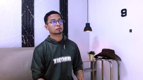 Jayden Morris online show from November 19, 2025, 11:32 am