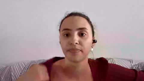 Isla online show from March 4, 2026, 12:11 pm