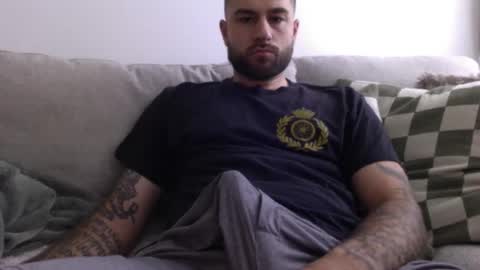 Snapshot of jayg333 chatting on November 28, 2025, 1:25 pm jayg333 online show from November 28, 2025, 1:25 pm