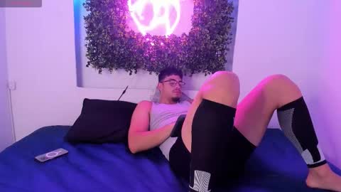 Snapshot of jaygrip chatting on January 17, 2026, 1:05 pm Jay online show from January 17, 2026, 1:05 pm