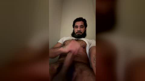 Snapshot of jayhitch3 chatting on December 17, 2025, 9:43 pm jayhitch3 online show from December 17, 2025, 9:43 pm