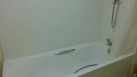 JayLay online show from October 15, 2025, 10:32 pm