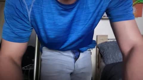 Snapshot of jayrobinson16 chatting on October 21, 2025, 11:27 pm Jay Robinson online show from October 21, 2025, 11:27 pm