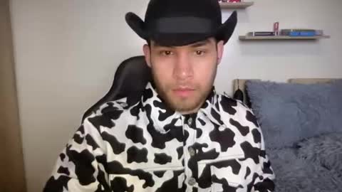 Snapshot of jayrobinson16 chatting on October 25, 2025, 11:32 pm Jay Robinson online show from October 25, 2025, 11:32 pm