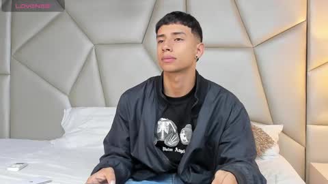 jaze_bradley online show from February 18, 2025, 11:22 am