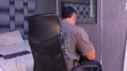 jaze_bradley online show from November 12, 2025, 11:32 am