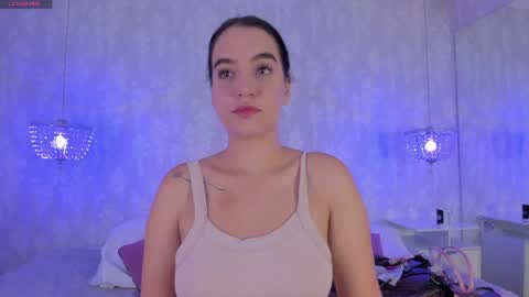 JAZLIN ANGELS online show from April 7, 2026, 7:31 am