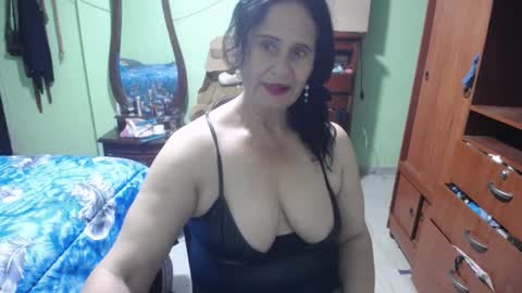 Snapshot of jazmin_rios chatting on February 6, 2025, 11:04 pm jazmim online show from February 6, 2025, 11:04 pm