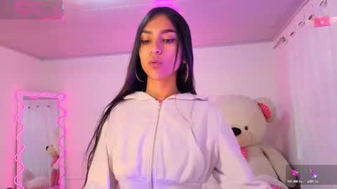 Jazmin  online show from September 15, 2025, 12:05 pm