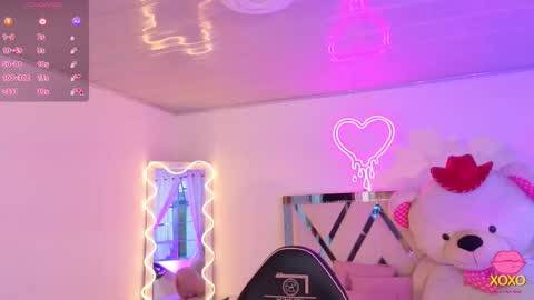 Jazmin  online show from October 2, 2025, 11:39 am