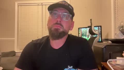 jazmine_jr_cruz online show from May 2, 2026, 12:37 am