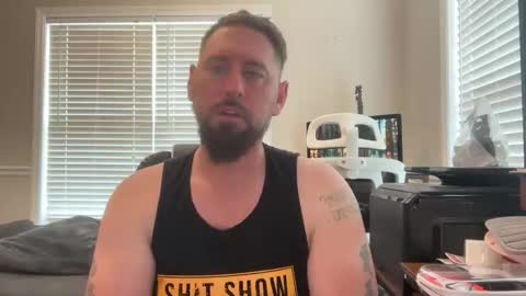 jazmine_jr_cruz online show from May 2, 2026, 2:11 pm