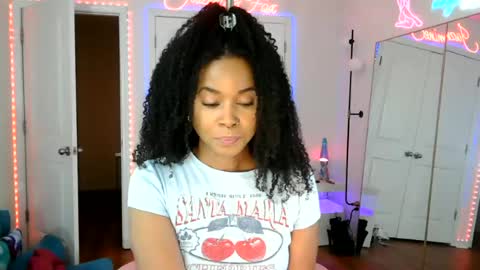 Snapshot of jazminefox chatting on June 16, 2026, 3:14 pm Jazmine Fox online show from June 16, 2026, 3:14 pm