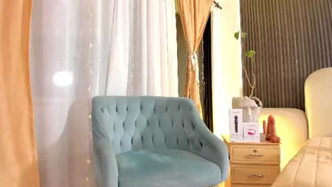Jazmin online show from July 13, 2026, 5:10 am