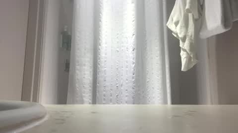 Jazzystelo online show from May 19, 2026, 9:43 pm